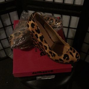 Leopard print wedges